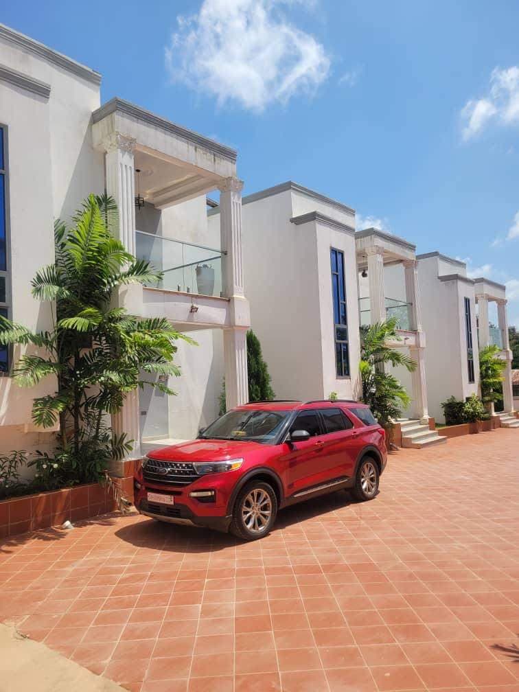 Three (3) bedroom Apartment for rent photo 3