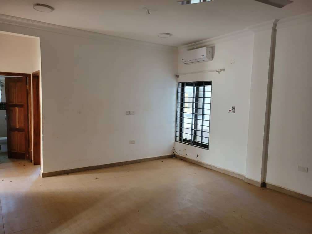 Two cozy (2) Bedroom Apartment for rent photo 2